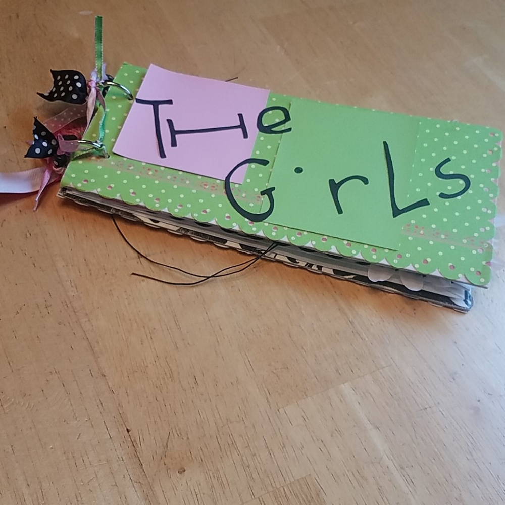 14 page scrapbook / Journal